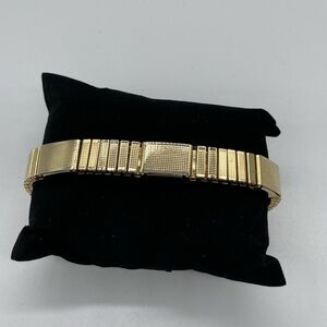Major Stainless Steel Magnetic Stretch Bracelet